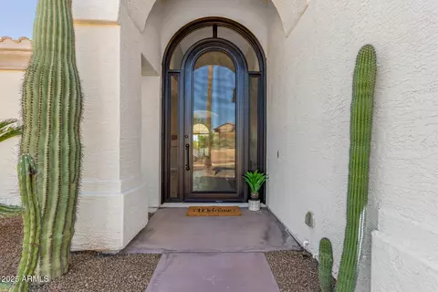 Entry Way - 1825 E Marilyn Rd, Phoenix, AZ 85022 photo 1 of 2