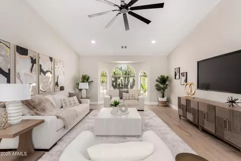 Living - 1825 E Marilyn Rd, Phoenix, AZ 85022 photo 1 of 3
