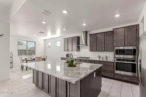 18455 W Sandlewood Dr, Goodyear, AZ 85338