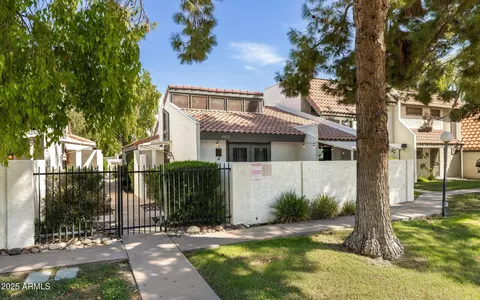Exterior - 4313 N 28th St, Phoenix, AZ 85016 photo 3 of 3