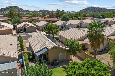 View/Area - 2264 E Monona Dr, Phoenix, AZ 85024 photo 2 of 4