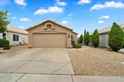 Exterior - 2264 E Monona Dr, Phoenix, AZ 85024 photo 2 of 6