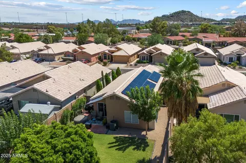 View/Area - 2264 E Monona Dr, Phoenix, AZ 85024 photo 3 of 4