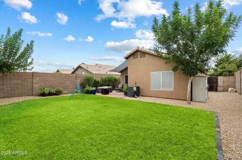 Exterior - 2264 E Monona Dr, Phoenix, AZ 85024 photo 5 of 6