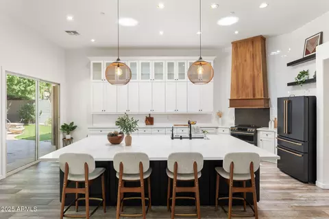 12540 E Mercer Ln, Scottsdale, AZ 85259