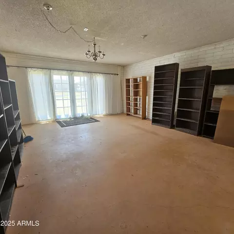 Living - 1215 E Justin St, Pearce, AZ 85625 photo 3 of 4