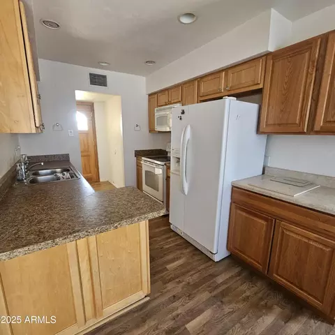 Kitchen - 1215 E Justin St, Pearce, AZ 85625 photo 1 of 2