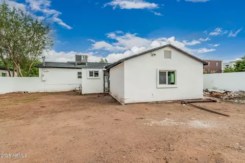 Exterior - 3547 E Polk St, Phoenix, AZ 85008 photo 4 of 7