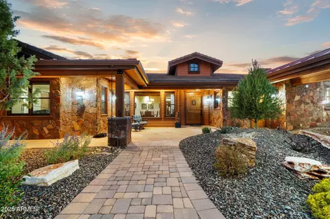 14235 N Three Sisters Dr, Prescott, AZ 86305