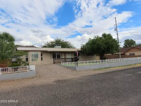 223 S Hing Dr, Superior, AZ 85173