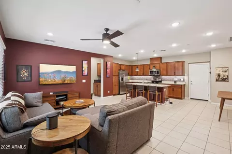 761 E Furness Dr #101, Gilbert, AZ 85297