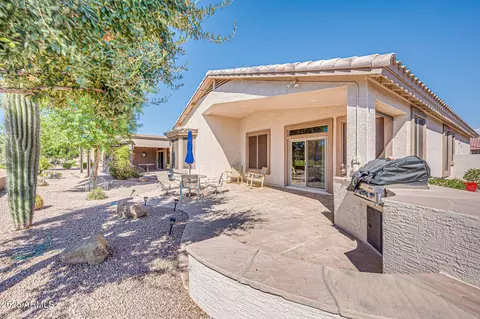 Exterior - 4551 E Sycamore Ct, Gilbert, AZ 85298 photo 9 of 12