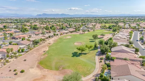 View/Area - 4551 E Sycamore Ct, Gilbert, AZ 85298 photo 9 of 16