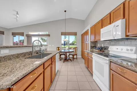 Kitchen - 4551 E Sycamore Ct, Gilbert, AZ 85298 photo 2 of 2