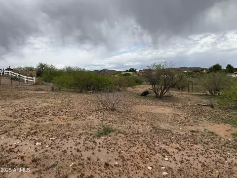 515 S Ole Paint Way #2, Cornville, AZ 86325