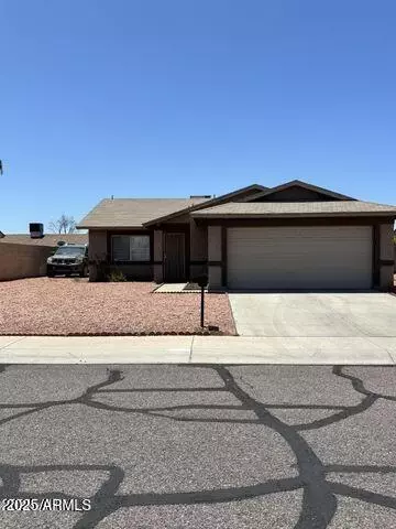 7405 W Minnezona Ave N, Phoenix, AZ 85033