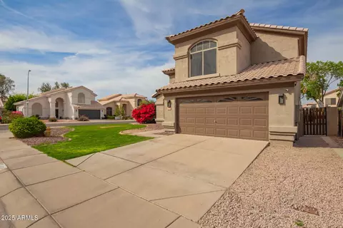 Exterior - 4604 E Summerhaven Dr, Phoenix, AZ 85044 photo 2 of 5