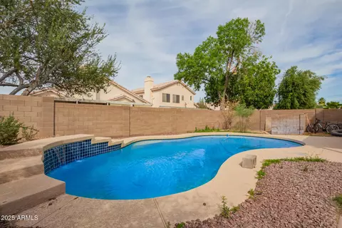 Exterior - 4604 E Summerhaven Dr, Phoenix, AZ 85044 photo 5 of 5