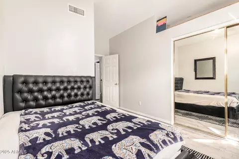 Bedroom - 4604 E Summerhaven Dr, Phoenix, AZ 85044 photo 1 of 8
