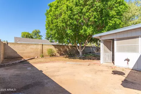 Exterior - 522 S 26th St, Mesa, AZ 85204 photo 4 of 7