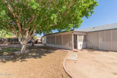 Exterior - 522 S 26th St, Mesa, AZ 85204 photo 5 of 7
