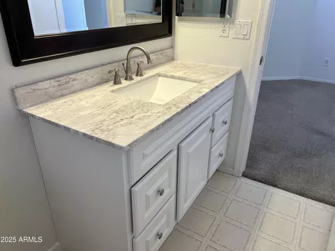 Bath - 2221 E Union Hills Dr #165, Phoenix, AZ 85024 photo 2 of 7