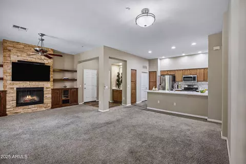 2989 N 44th St #2015, Phoenix, AZ 85018 photo 6