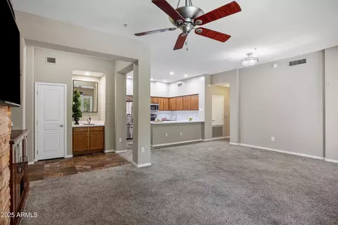 2989 N 44th St #2015, Phoenix, AZ 85018 photo 10