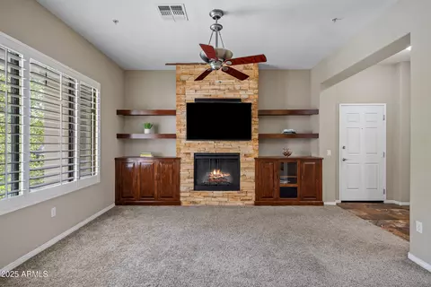 2989 N 44th St #2015, Phoenix, AZ 85018 photo 9
