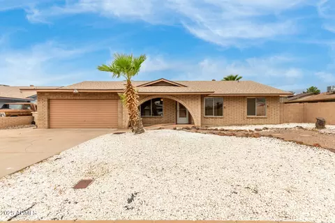 9646 N 47th Ave, Glendale, AZ 85302