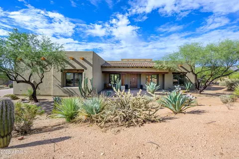 8930 E Cave Creek Rd, Carefree, AZ 85377
