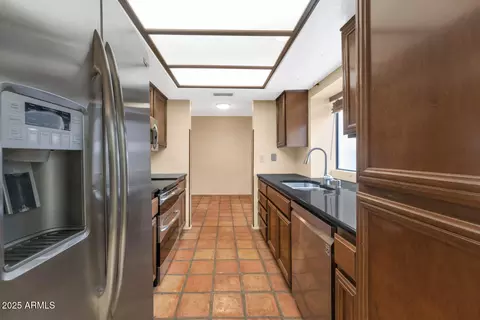 Kitchen - 919 E Bluefield Ave, Phoenix, AZ 85022 photo 2 of 2