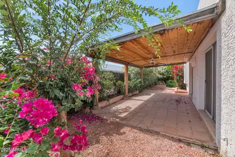 Exterior - 919 E Bluefield Ave, Phoenix, AZ 85022 photo 1 of 6