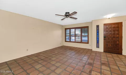 Living - 919 E Bluefield Ave, Phoenix, AZ 85022 photo 1 of 4