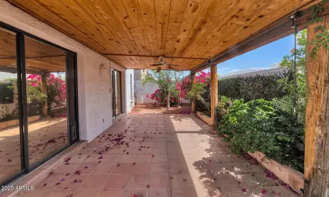 Exterior - 919 E Bluefield Ave, Phoenix, AZ 85022 photo 3 of 6