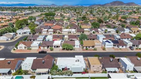 View/Area - 919 E Bluefield Ave, Phoenix, AZ 85022 photo 4 of 7