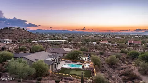 View/Area - 8720 E Norcroft Cir, Mesa, AZ 85207 photo 2 of 8