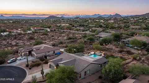 View/Area - 8720 E Norcroft Cir, Mesa, AZ 85207 photo 3 of 8