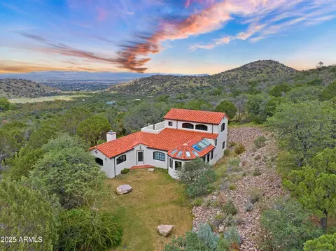 68 E Folklore Trl, Hereford, AZ 85615