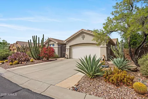 1704 W Dion Dr, Anthem, AZ 85086