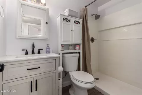 Bath - 1319 W 7th Ave, Mesa, AZ 85202 photo 2 of 2