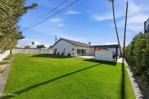 Exterior - 6050 E Hollyhock St, Phoenix, AZ 85018 photo 2 of 8