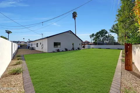 Exterior - 6050 E Hollyhock St, Phoenix, AZ 85018 photo 8 of 8