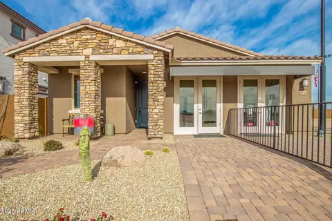 8934 W Georgia Ave, Glendale, AZ 85305