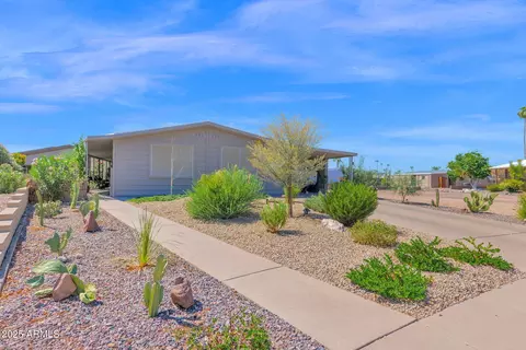 2250 N Floyd Dr, Mesa, AZ 85215