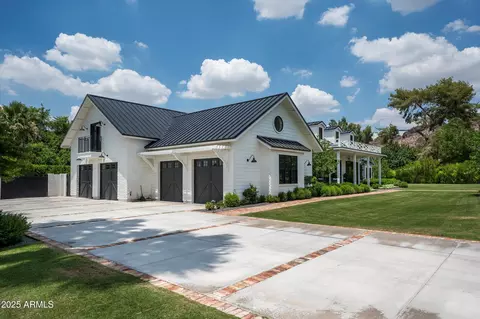 Exterior - 4536 N 49th Pl, Phoenix, AZ 85018 photo 14 of 17