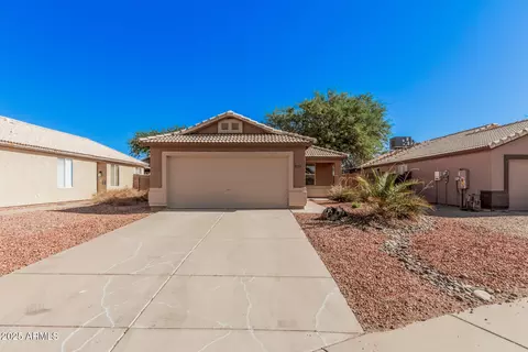 Exterior - 2176 W 20th Ave, Apache Junction, AZ 85120 photo 1 of 5