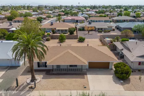 10301 W Charter Oak Dr, Sun City, AZ 85351