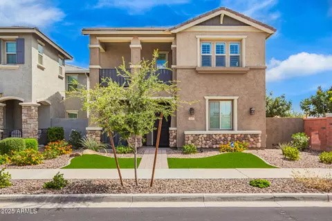 2617 S Entwistle St, Gilbert, AZ 85295