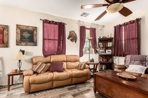 Living - 2868 E Dunbar Dr, Phoenix, AZ 85042 photo 3 of 3